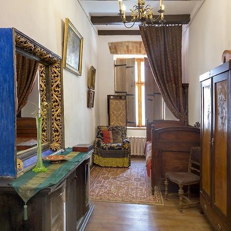 Art & House Apartment Lviv Luaran gambar