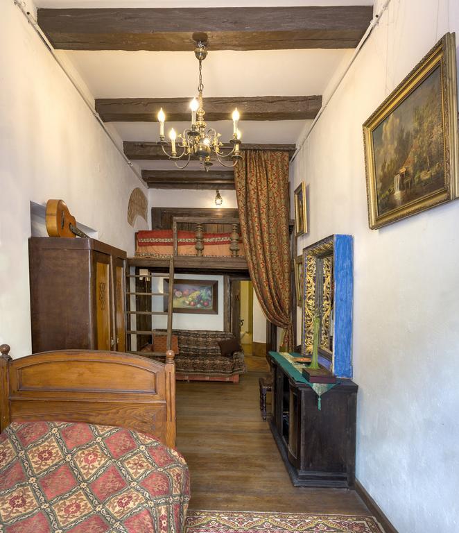 Art & House Apartment Lviv Luaran gambar